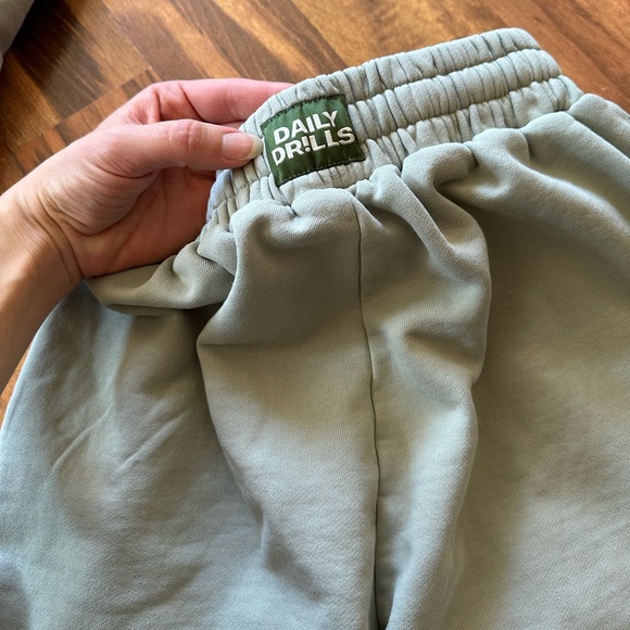 Daily Drills Oversized Henley Top and Joggers with Buttons - Picture 9 of 14